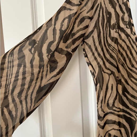 Sheer Leopard-Zebra Print Kaftan Maxi Dress - Picture 6 of 6